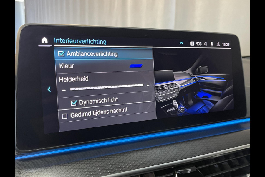 BMW 5 Serie Touring 530e High Executive M Sport 18"/Panoramadak/Laser LED/Adaptief onderstel/Head-up/Keyless/Stoelverwarming/Adaptieve cruise/Dodehoek/Camera/Apple Carplay & Android Auto/HiFi