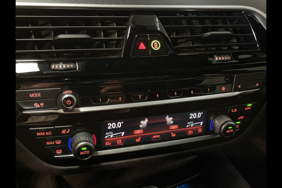 BMW 5 Serie Touring 530e High Executive M Sport 18"/Panoramadak/Laser LED/Adaptief onderstel/Head-up/Keyless/Stoelverwarming/Adaptieve cruise/Dodehoek/Camera/Apple Carplay & Android Auto/HiFi