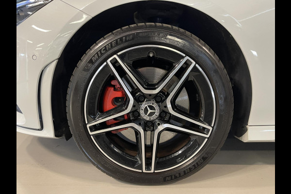 Mercedes-Benz CLA-Klasse 250 e Advantage AMG Line 18"/Dodehoek/Trekhaak/Camera/Sfeerverlichting/Stoelverwarming