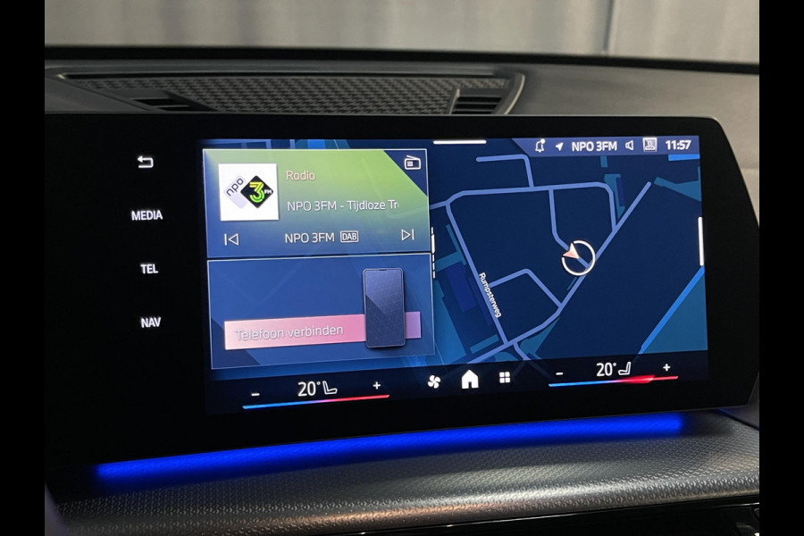 BMW X1 xDrive 25e M-Sport Shadow Line 18''/Sportstoelen/Keyless/Stoelverwarming/Camera/Elektrisch klep