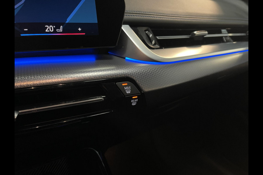 BMW X1 xDrive 25e M-Sport Shadow Line 18''/Sportstoelen/Keyless/Stoelverwarming/Camera/Elektrisch klep