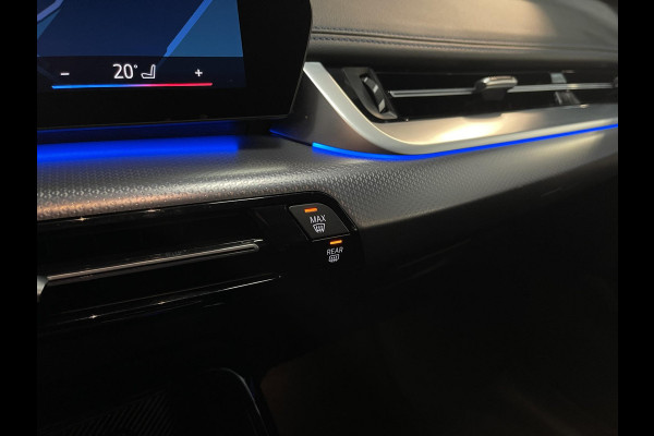 BMW X1 xDrive 25e M-Sport Shadow Line 18''/Sportstoelen/Keyless/Stoelverwarming/Camera/Elektrisch klep
