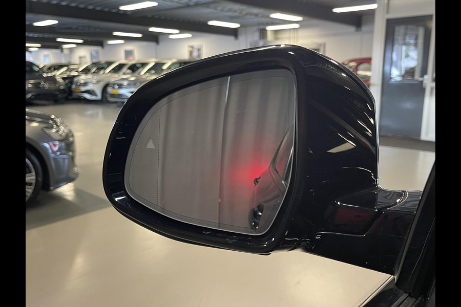 BMW X3 xDrive30e High Executive X Line 19"/Panoramadak/Trekhaak/360 camera/Adaptieve cruise/Dodehoek/Stoel + stuurverwarming/Head-up