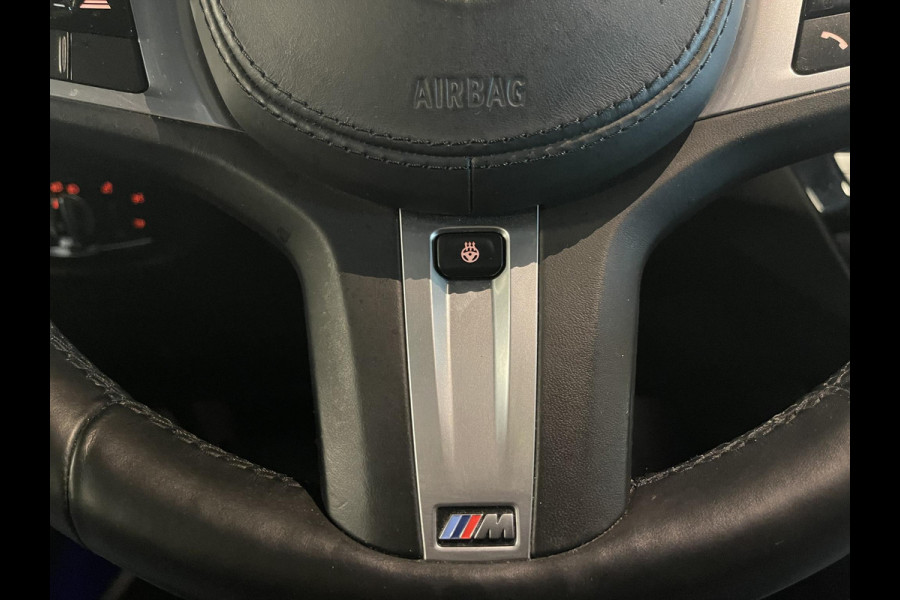 BMW X3 xDrive30e High Executive X Line 19"/Panoramadak/Trekhaak/360 camera/Adaptieve cruise/Dodehoek/Stoel + stuurverwarming/Head-up