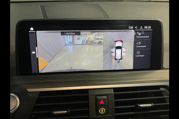 BMW X3 xDrive30e High Executive X Line 19"/Panoramadak/Trekhaak/360 camera/Adaptieve cruise/Dodehoek/Stoel + stuurverwarming/Head-up