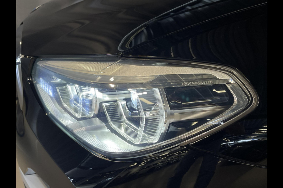 BMW X3 xDrive30e High Executive X Line 19"/Panoramadak/Trekhaak/360 camera/Adaptieve cruise/Dodehoek/Stoel + stuurverwarming/Head-up