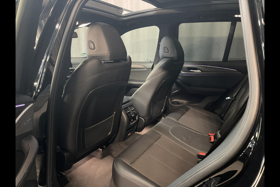BMW X3 xDrive30e High Executive X Line 19"/Panoramadak/Trekhaak/360 camera/Adaptieve cruise/Dodehoek/Stoel + stuurverwarming/Head-up