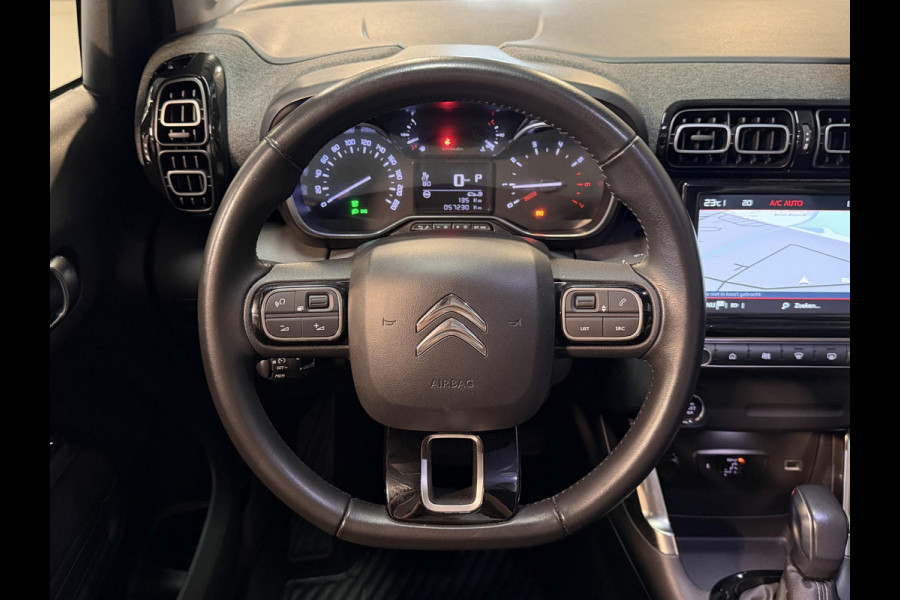 Citroën C3 Aircross 1.2 PureTech Shine 16"/Panoramadak/Leder/Stoelverwarming/Camera/Navigatie/Apple Carplay & Android Auto