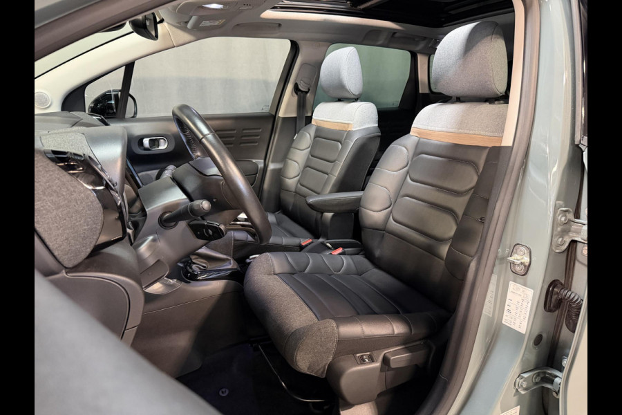 Citroën C3 Aircross 1.2 PureTech Shine 16"/Panoramadak/Leder/Stoelverwarming/Camera/Navigatie/Apple Carplay & Android Auto
