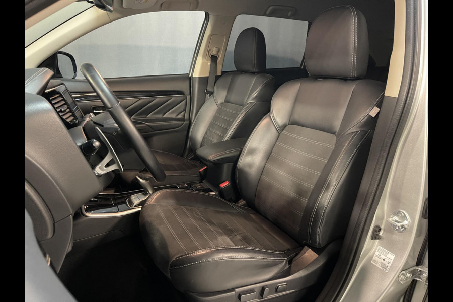 Mitsubishi Outlander 2.4 PHEV Intense 18"/Adaptieve cruise/Dodehoek/LED/Stoelverwarming/PDC v+a/Camera/Apple Carplay & Android Auto