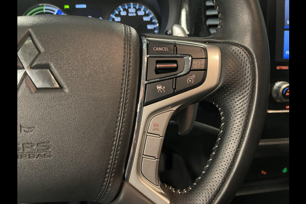 Mitsubishi Outlander 2.4 PHEV Intense 18"/Adaptieve cruise/Dodehoek/LED/Stoelverwarming/PDC v+a/Camera/Apple Carplay & Android Auto