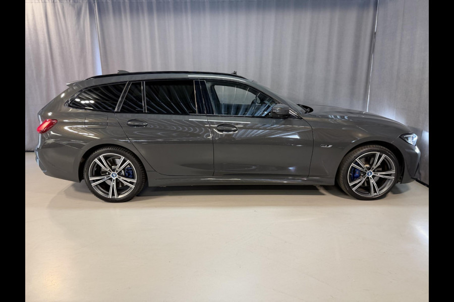 BMW 3 Serie Touring 330e xDrive High Executive 19"/Panoramadak/Adaptieve cruise/Stoelverwarming + memory/Laser LED/360 camera/Head-up/Keyless