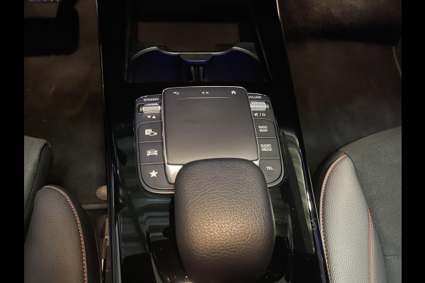 Mercedes-Benz CLA-Klasse 250 e AMG Line 19"/Panoramadak/Sfeerverlichting/Keyless/Camera/Stoelverwarming