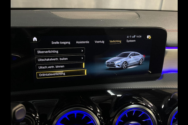 Mercedes-Benz CLA-Klasse 250 e AMG Line 19"/Panoramadak/Sfeerverlichting/Keyless/Camera/Stoelverwarming