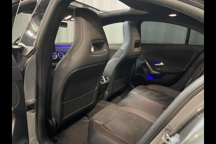 Mercedes-Benz CLA-Klasse 250 e AMG Line 19"/Panoramadak/Sfeerverlichting/Keyless/Camera/Stoelverwarming