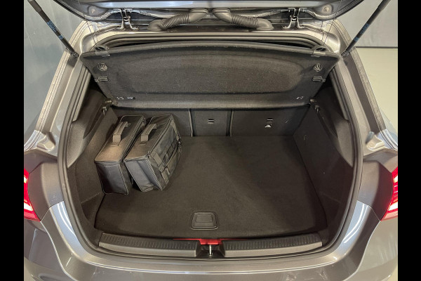 Mercedes-Benz A-Klasse 250 e 17"/Dodehoek/Camera/PDC v+a/Apple Carplay & Android Auto/DAB/Navigatie/Climate