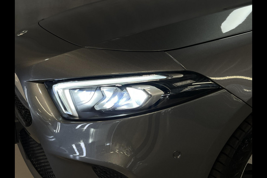 Mercedes-Benz A-Klasse 250 e 17"/Dodehoek/Camera/PDC v+a/Apple Carplay & Android Auto/DAB/Navigatie/Climate