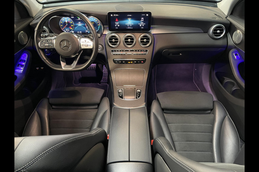 Mercedes-Benz GLC 300e 4MATIC AMG Line 19"/Panoramadak/Luchtvering/Burmester/360 camera/Trekhaak/Multibeam/Adaptieve cruise/Keyless/Dodehoek