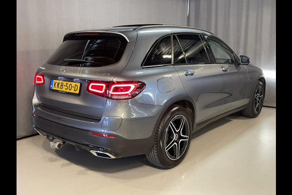 Mercedes-Benz GLC 300e 4MATIC AMG Line 19"/Panoramadak/Luchtvering/Burmester/360 camera/Trekhaak/Multibeam/Adaptieve cruise/Keyless/Dodehoek