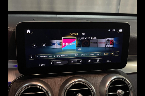 Mercedes-Benz GLC 300e 4MATIC AMG Line 19"/Panoramadak/Luchtvering/Burmester/360 camera/Trekhaak/Multibeam/Adaptieve cruise/Keyless/Dodehoek