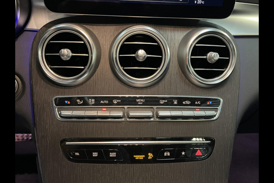 Mercedes-Benz GLC 300e 4MATIC AMG Line 19"/Panoramadak/Luchtvering/Burmester/360 camera/Trekhaak/Multibeam/Adaptieve cruise/Keyless/Dodehoek