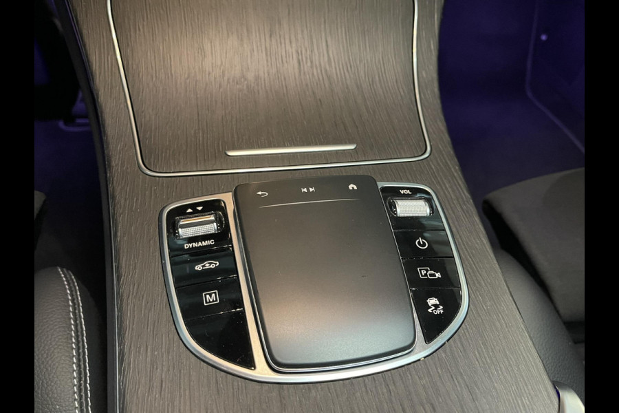 Mercedes-Benz GLC 300e 4MATIC AMG Line 19"/Panoramadak/Luchtvering/Burmester/360 camera/Trekhaak/Multibeam/Adaptieve cruise/Keyless/Dodehoek
