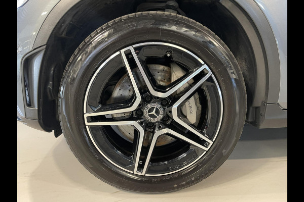 Mercedes-Benz GLC 300e 4MATIC AMG Line 19"/Panoramadak/Luchtvering/Burmester/360 camera/Trekhaak/Multibeam/Adaptieve cruise/Keyless/Dodehoek