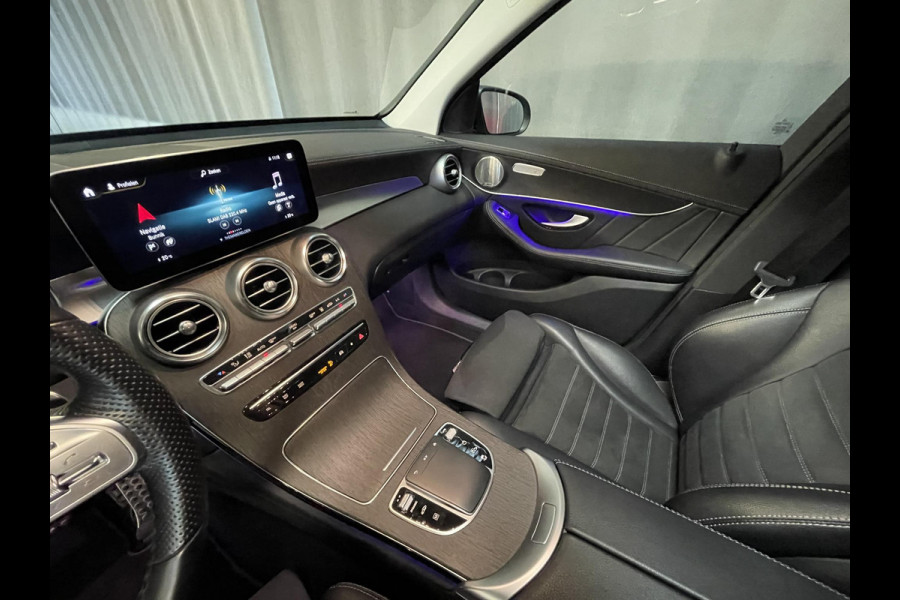 Mercedes-Benz GLC 300e 4MATIC AMG Line 19"/Panoramadak/Luchtvering/Burmester/360 camera/Trekhaak/Multibeam/Adaptieve cruise/Keyless/Dodehoek