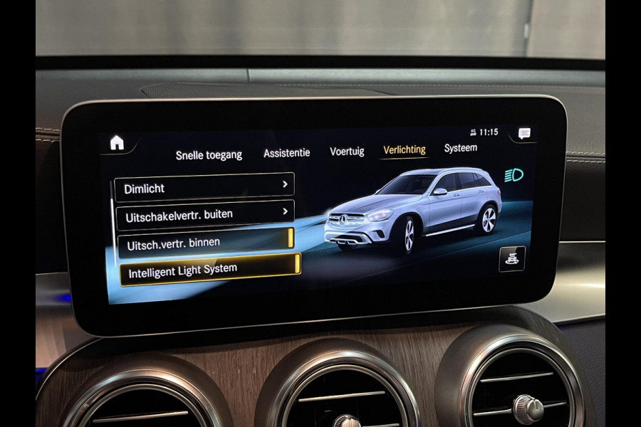 Mercedes-Benz GLC 300e 4MATIC AMG Line 19"/Panoramadak/Luchtvering/Burmester/360 camera/Trekhaak/Multibeam/Adaptieve cruise/Keyless/Dodehoek