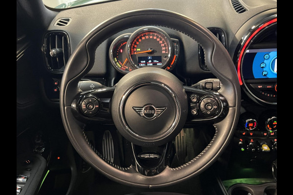 MINI Countryman 1.5 Cooper S E ALL4 Salt John Cooper Works 19"/Panoramadak/JCW sportstoelen + stoelverwarming/Harman Kardon/Keyless/Apple Carplay & Android Auto/Camera