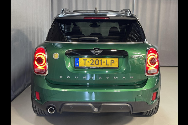 MINI Countryman 1.5 Cooper S E ALL4 Salt John Cooper Works 19"/Panoramadak/JCW sportstoelen + stoelverwarming/Harman Kardon/Keyless/Apple Carplay & Android Auto/Camera