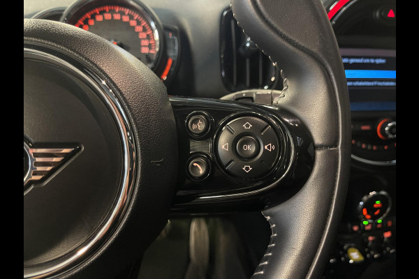 MINI Countryman 1.5 Cooper S E ALL4 Salt John Cooper Works 19"/Panoramadak/JCW sportstoelen + stoelverwarming/Harman Kardon/Keyless/Apple Carplay & Android Auto/Camera