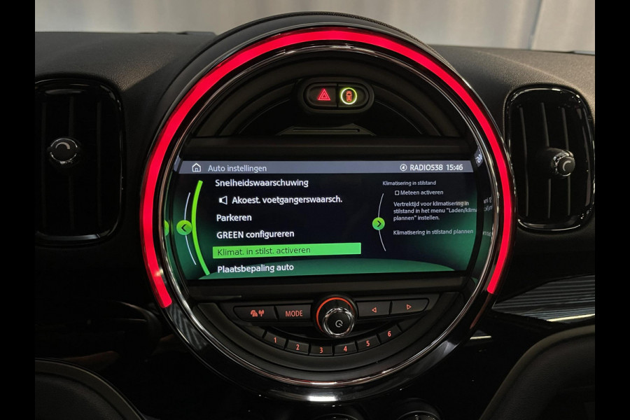 MINI Countryman 1.5 Cooper S E ALL4 Salt John Cooper Works 19"/Panoramadak/JCW sportstoelen + stoelverwarming/Harman Kardon/Keyless/Apple Carplay & Android Auto/Camera