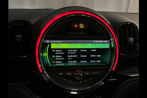 MINI Countryman 1.5 Cooper S E ALL4 Salt John Cooper Works 19"/Panoramadak/JCW sportstoelen + stoelverwarming/Harman Kardon/Keyless/Apple Carplay & Android Auto/Camera