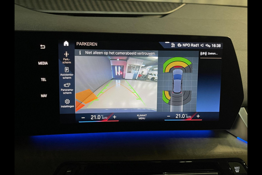 BMW 2 Serie Active Tourer 225e xDrive Luxury Line 17"/Leder + memory/Panoramadak/Stoelmassage/Harman Kardon/Camera/Head-up/Dodehoek/Apple Carplay & Android Auto