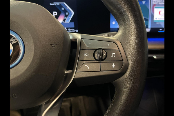 BMW 2 Serie Active Tourer 225e xDrive Luxury Line 17"/Leder + memory/Panoramadak/Stoelmassage/Harman Kardon/Camera/Head-up/Dodehoek/Apple Carplay & Android Auto