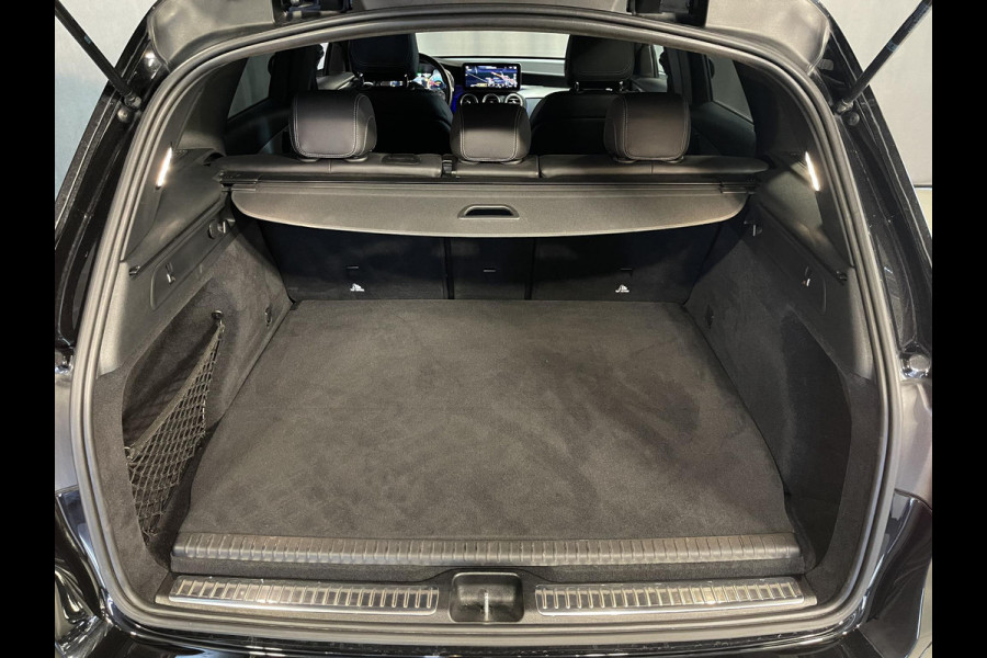 Mercedes-Benz GLC 300e 4MATIC 19"/Trekhaak/Dodehoek/Rijstrooksensor/Sfeerverlichting/Apple Carplay & Android Auto/Stoelverwarming/Elektrische klep