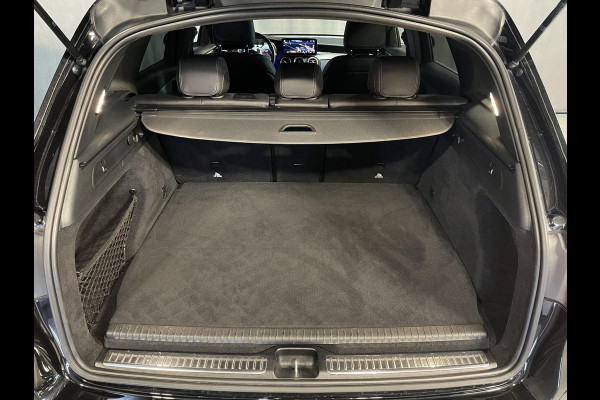 Mercedes-Benz GLC 300e 4MATIC 19"/Trekhaak/Dodehoek/Rijstrooksensor/Sfeerverlichting/Apple Carplay & Android Auto/Stoelverwarming/Elektrische klep