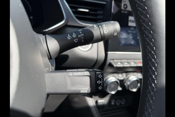 Mitsubishi ASX 1.6 PHEV AT Instyle 18"/Trekhaak/Leder/Panoramadak/Stoel + stuurverwarming/Camera/Dodehoek/Apple Carplay & Android Auto