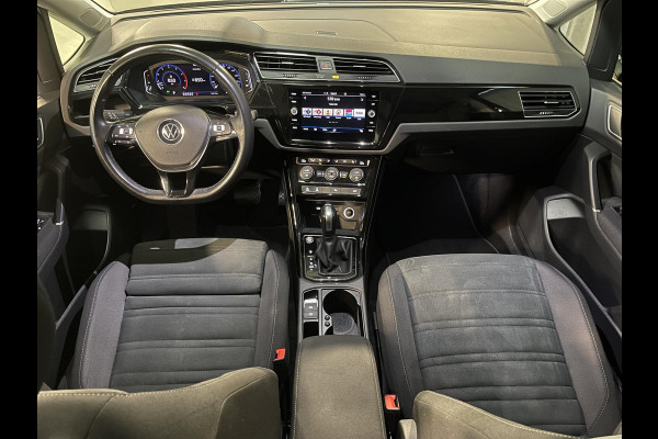 Volkswagen Touran 1.5 TSI Highline 7p 16"/Stoel + stuurverwarming + massage/Keyless/Elektrische klep/PDC v+a/Apple Carplay & Android Auto
