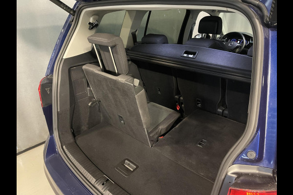 Volkswagen Touran 1.5 TSI Highline 7p 16"/Stoel + stuurverwarming + massage/Keyless/Elektrische klep/PDC v+a/Apple Carplay & Android Auto