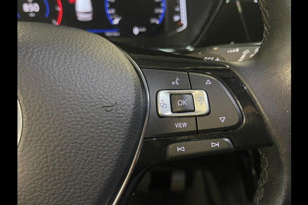 Volkswagen Touran 1.5 TSI Highline 7p 16"/Stoel + stuurverwarming + massage/Keyless/Elektrische klep/PDC v+a/Apple Carplay & Android Auto