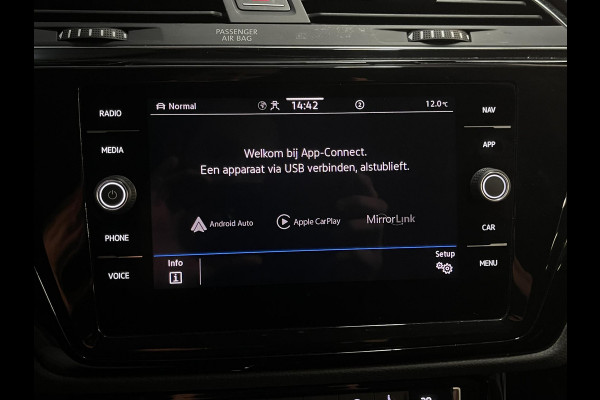 Volkswagen Touran 1.5 TSI Highline 7p 16"/Stoel + stuurverwarming + massage/Keyless/Elektrische klep/PDC v+a/Apple Carplay & Android Auto