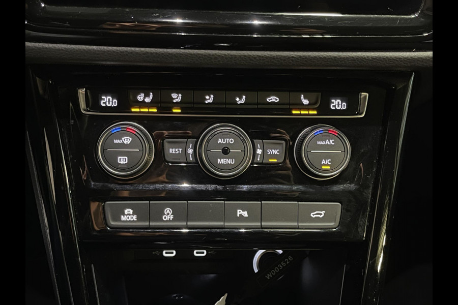 Volkswagen Touran 1.5 TSI Highline 7p 16"/Stoel + stuurverwarming + massage/Keyless/Elektrische klep/PDC v+a/Apple Carplay & Android Auto