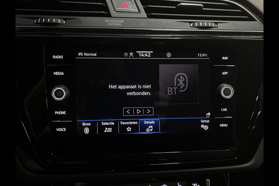 Volkswagen Touran 1.5 TSI Highline 7p 16"/Stoel + stuurverwarming + massage/Keyless/Elektrische klep/PDC v+a/Apple Carplay & Android Auto