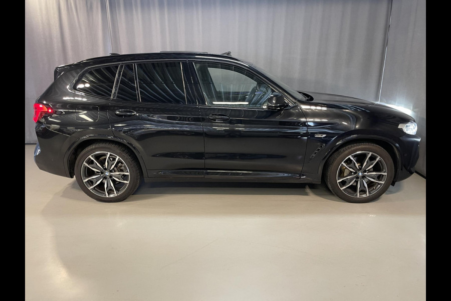 BMW X3 xDrive30e High Executive M Sport 20"/Panoramadak/Leder + memory/360 camera/Harman Kardon/Keyless/Dodehoek/Head-up/Adaptief onderstel + Sport steering/Stoelverwarming/Alarm