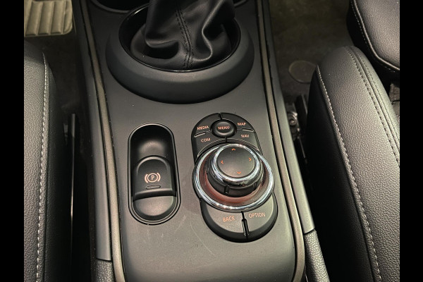 MINI Countryman 1.5 Cooper S E ALL4 18"/Adaptieve cruise/Sportstoel + memory/Stoel + voorruitverwarming/Head-up/Keyless/Camera