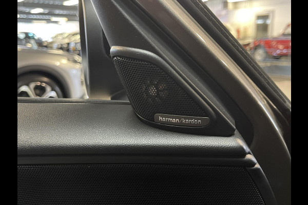 MINI Countryman 1.5 Cooper S E ALL4 John Cooper Works 18"/Panoramadak/Adaptieve cruise/Leder + memory + stoelverwarming/Harman Kardon/Keyless/Elektrische klep/Head-up/Camera