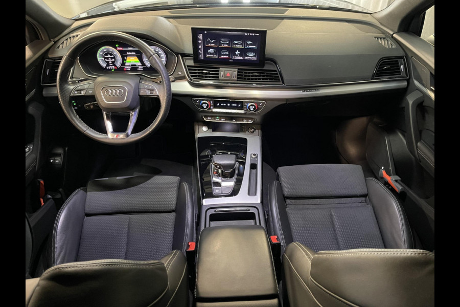 Audi Q5 55 TFSI e S edition Competition 19"/Sportstoelen/Stoelverwarming/Adaptieve cruise/Dodehoek/Camera/Apple Carplay & Android Auto