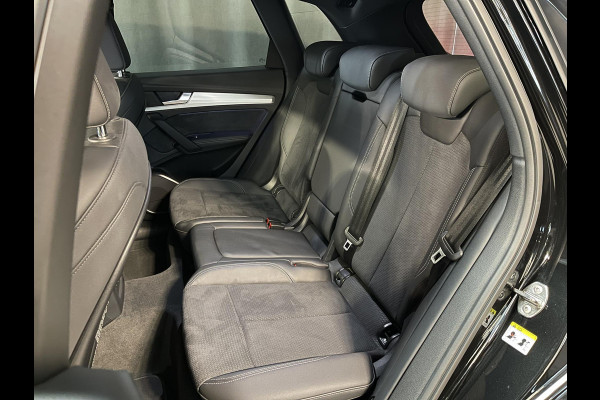 Audi Q5 55 TFSI e S edition Competition 19"/Sportstoelen/Stoelverwarming/Adaptieve cruise/Dodehoek/Camera/Apple Carplay & Android Auto
